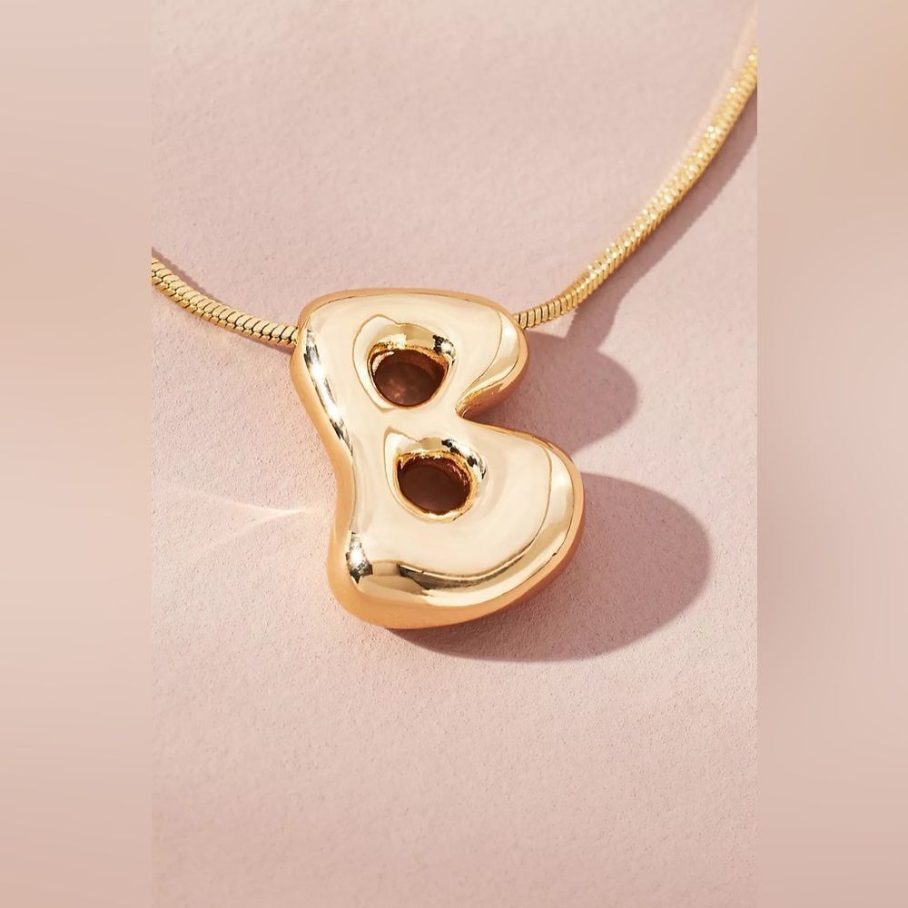Gold Initial Pendant Necklace S1113